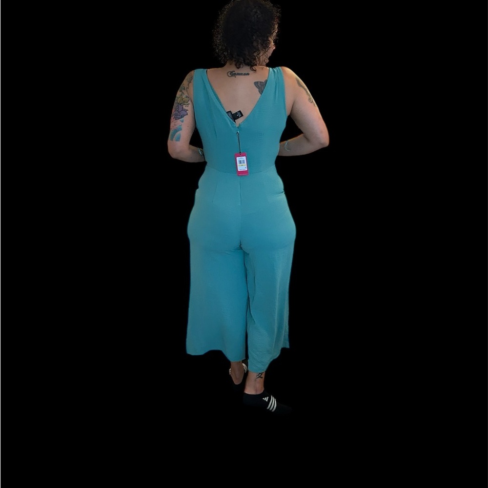Vince Camuto Turquoise Sleeveless Jumpsuit - Picture 2 of 3